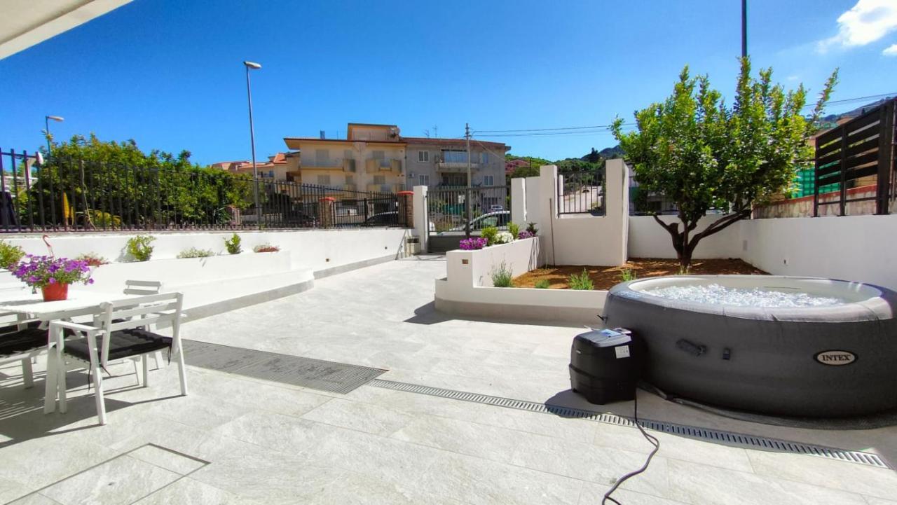 カラタフィーミCasa Phimesアパートメント エクステリア 写真